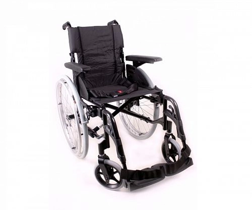 Облегченная инвалидная коляска Action 2 NG Invacare (Германия)